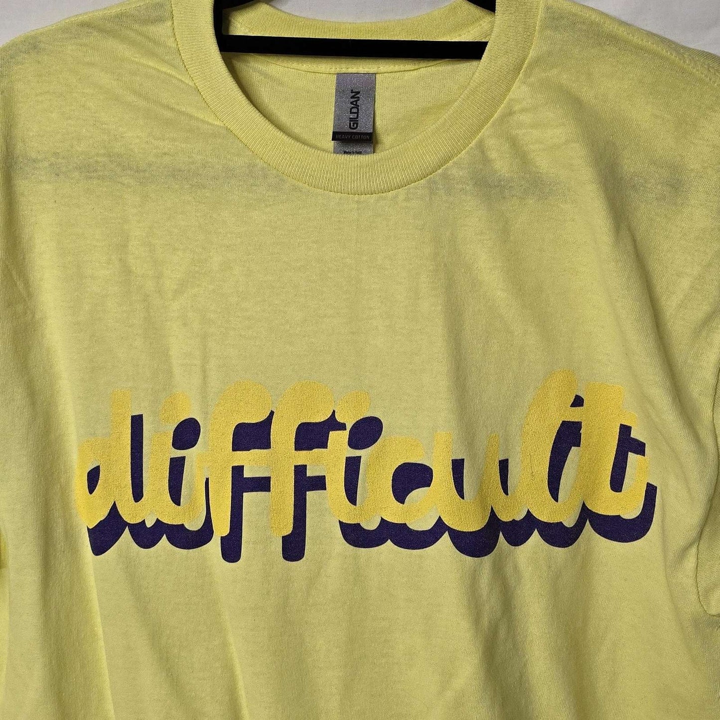 Difficult tee - M - Gildan