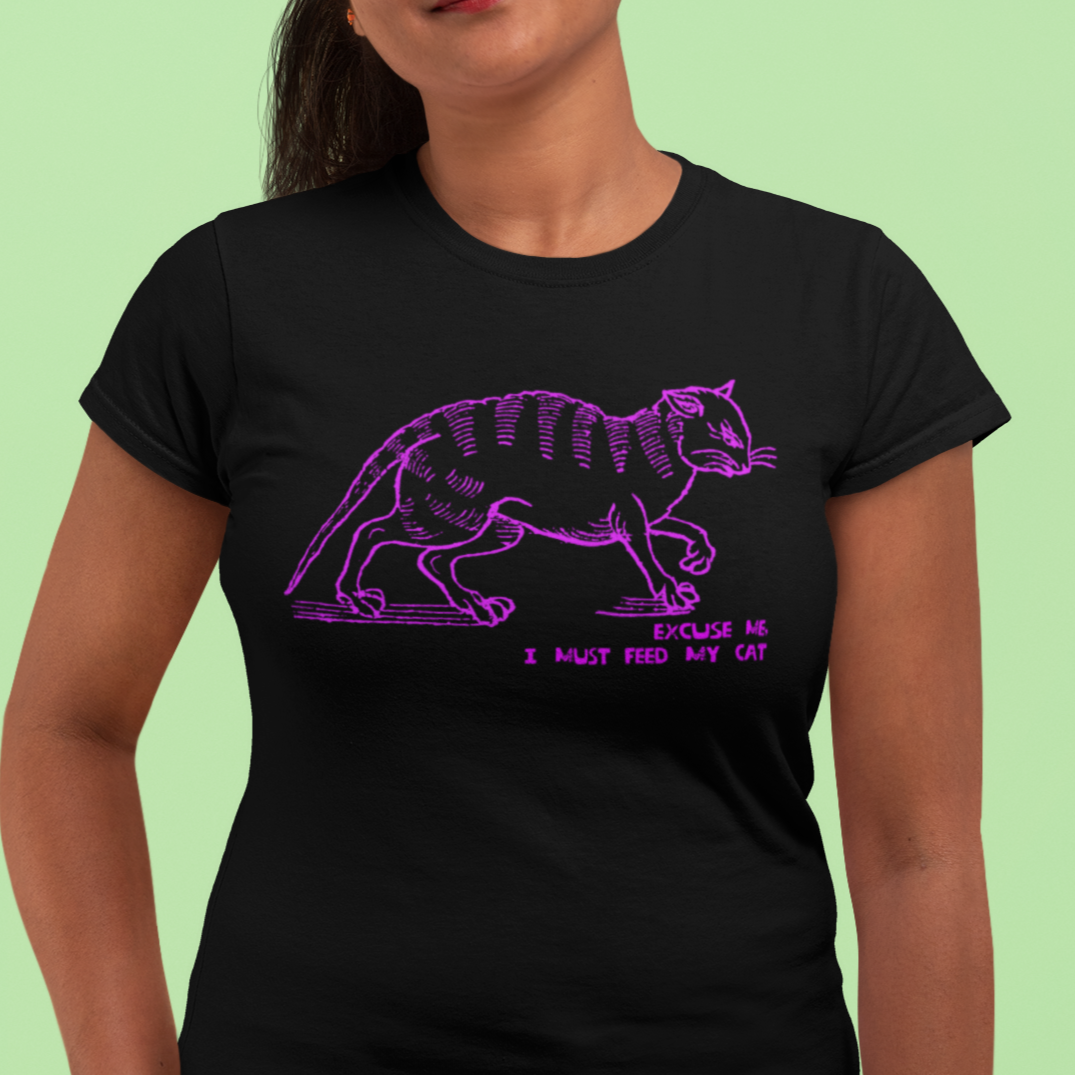 I must feed my cat | vintage design t-shirt